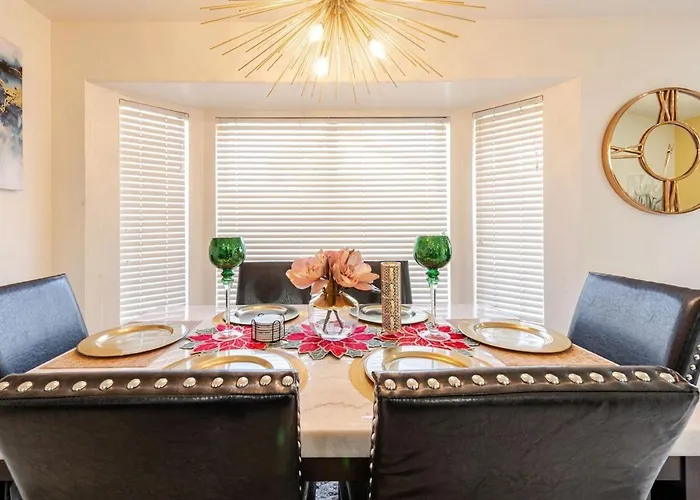 Welcome To Luxe